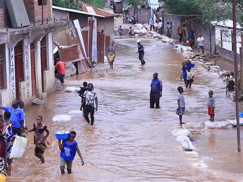 Catastrophe En RDC Plus De 120 Personnes Meurent Dans Des Inondations