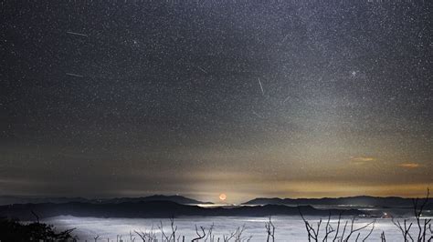 See The Perseid Meteor Shower Light Up The Skies In These Gorgeous