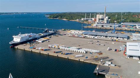 Ostuferhafen Kiel 12 Millionen Zigaretten Geschmuggelt Russe In Haft