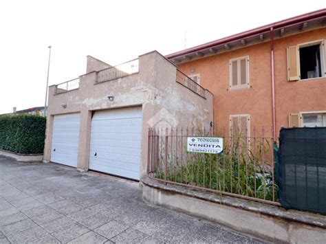 Villa A Schiera In Vendita A Verolavecchia Brescia Mq