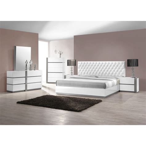 Modern & Contemporary Bedroom Sets | AllModern