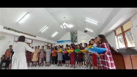 TANGAN TUHAN YANG PEGANG DIASPORA PALA PALA CHOIR Minggu 12