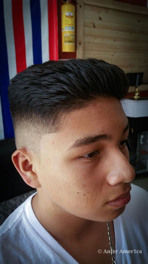 Corte En Desvanecido Peinado A Un Costado Haircuts For Men Hair Cuts