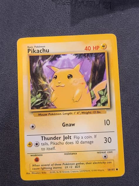 Pikachu Ungraded Pokemon Base Set