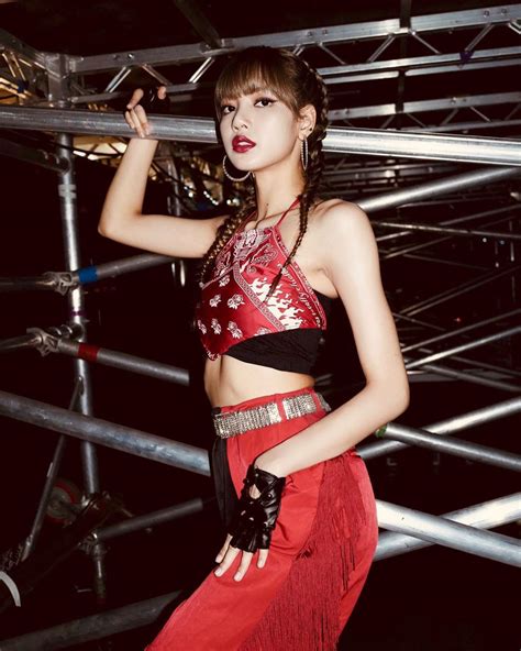 Blackpink S Lisa Surpasses 20m Followers On Instagram K Pop Database