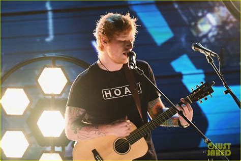 Ed Sheeran's Grammys 2017 Performance Was Amazing - Watch Now! | Photo 1068870 - Photo Gallery ...