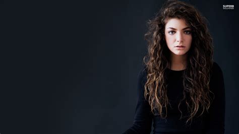 40 Lorde Hd Wallpapers And Backgrounds