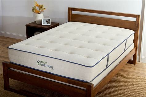 14 Best Organic, Eco Friendly & Natural Mattresses 2022