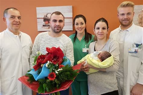 Klinikum Hanau Neujahrsbaby Das Erste Kind Des Jahres Ist Ein Junge