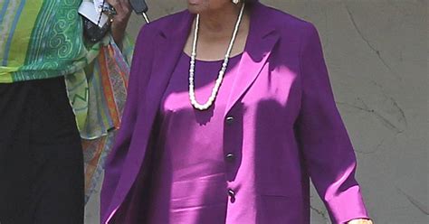 Katherine Jackson A Assiste Au Service Religieux Dune Eglise A Woodland Hills Le 9 Juin 2013