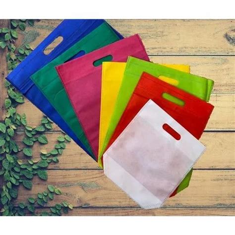 Printed 100 Pure Virgin 30 Gsm D Cut Non Woven Bags For Shopping Rs