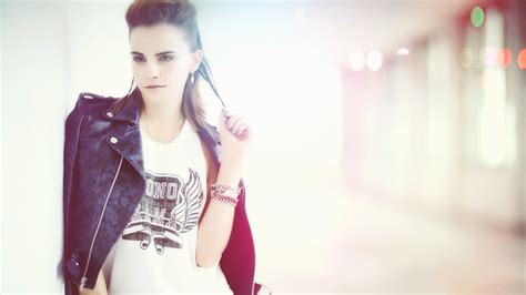 Emma Watson Wallpapers HD Free Download