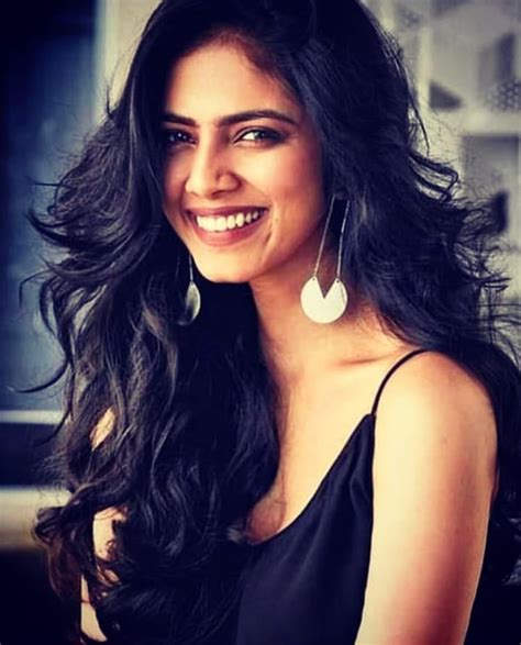 Pin By Krazzy Soul On Malavika Mohanan Beautiful Actresses Indian