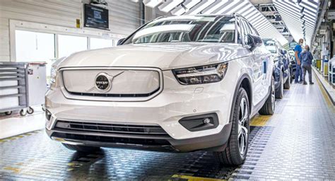 Volvo S First Fully Electric Car The New XC40 Recharge Enters