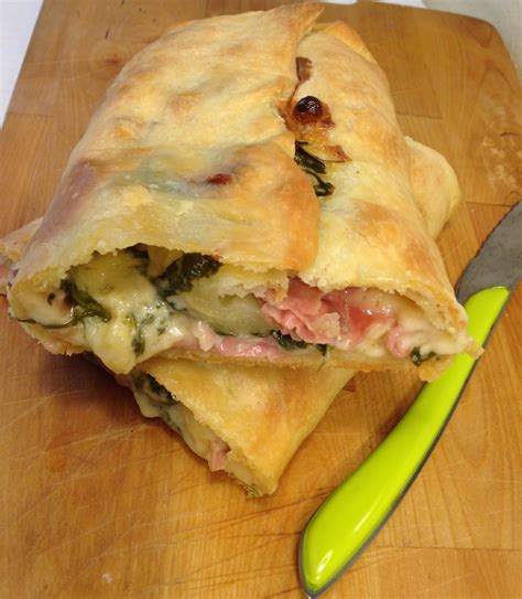 Rotolo Di Focaccia Con Mortadella Toma E Rucola VELOCISSIMO CUPCAKES