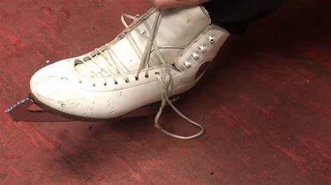 How To Tie A Skate Tips And Techniques Metro League