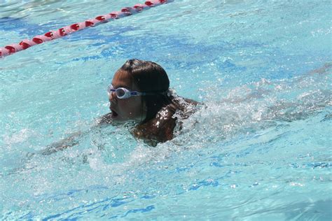 Fotos Gratis Piscina Nadar Ocio Nadador Salpicaduras De Agua