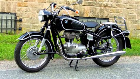 BMW R 27 - YouTube
