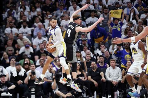 Warriors Lean On Championship Dna As Sublime Steph Curry Beats Kings