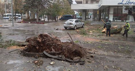 Chi In Ul Inundat Ploaia A Transformat Str Zile Ntr O Mic Vene Ie