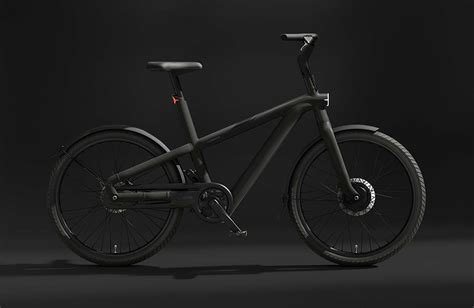 Back In Black The Smart Bikes VanMoof S5 And A5 Have Arrived In A Dark