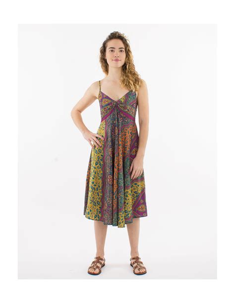 Robe courte à fines bretelles asymétriques motif fleuri hippie