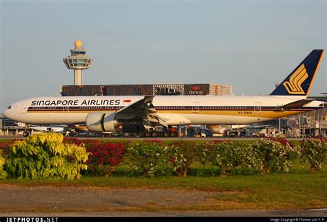 V Swn Boeing Er Singapore Airlines Thomas Loh Y H