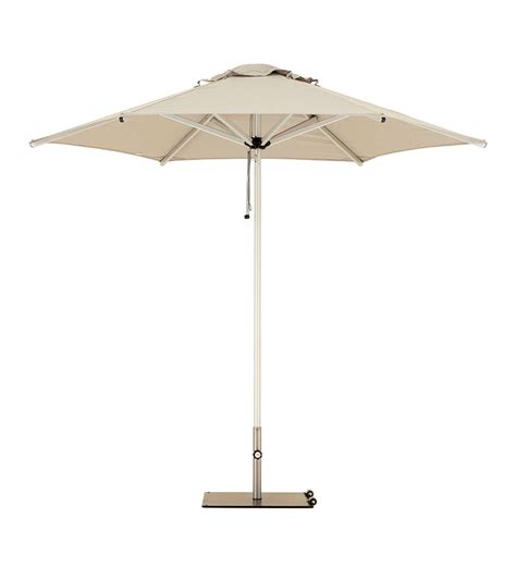 Woodline Shade Solutions • 10 Mistral Round Center Post Umbrella