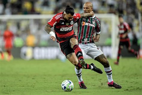 Gabigol mostra porque é ídolo e manda recado para torcida do Flamengo