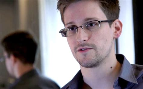 Russia Considering Handing Edward Snowden To The Us As A T To Trump