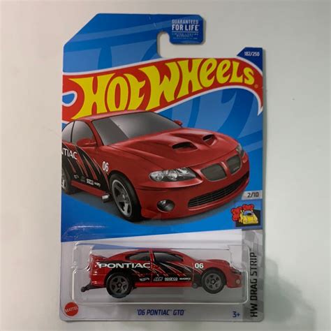 Hot Wheels ‘06 Pontiac GTO Red – Flipn Diecast