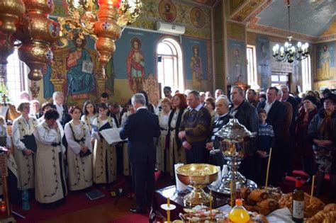 FOTO Concert de Florii la Biserica SFINȚII APOSTOLI PETRU ȘI PAVEL