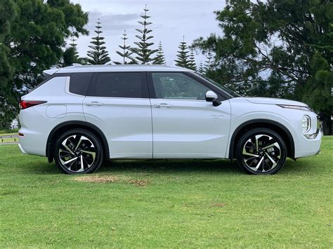 2022 Mitsubishi Outlander Phev Vrx Bay City Mitsubishi