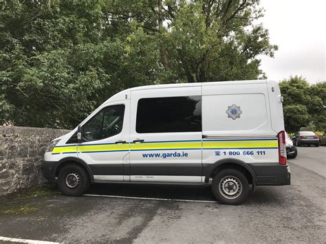 Irish Police Vehicle An Garda Síochána Ford Transit Custody Van A