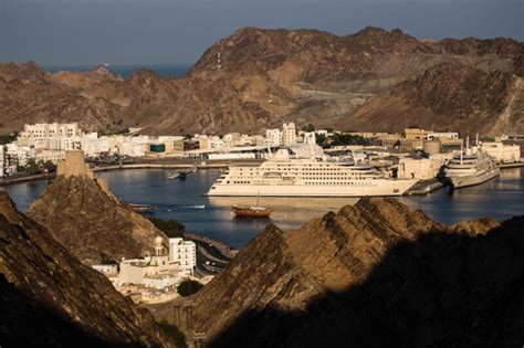 Oman: Muttrah Loop C38 Trail - Asia Hikes