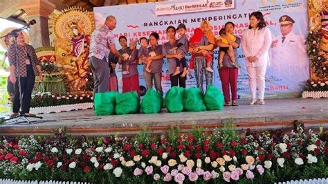 Peringati Hksn Dan Hari Ibu Ke 95 Tahun Dinsos Bali Salurkan Bantuan