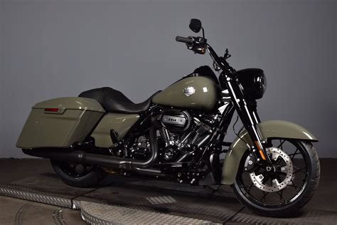 2021 Harley Davidson FLHRXS Road King Special Deadwood Green Palm