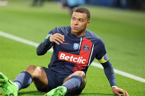 Kylian Mbappe Sends Arsenal Three Word Transfer Response After Mikel Artetas Conversation Hint