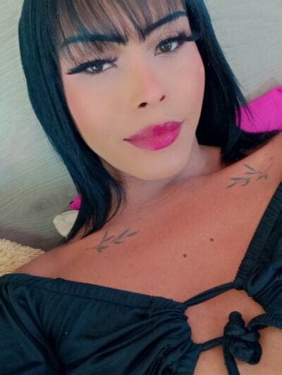 Coralinesweett Kamera Modeli Cretsiz Canl Seks Ovu Ve Stripchat