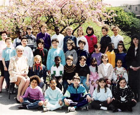 Photo De Classe Cm B De Ecole Eugenie Cotton Copains D Avant