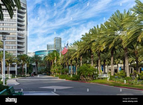 Anaheim Ca Usa November Street View Of The Anaheim