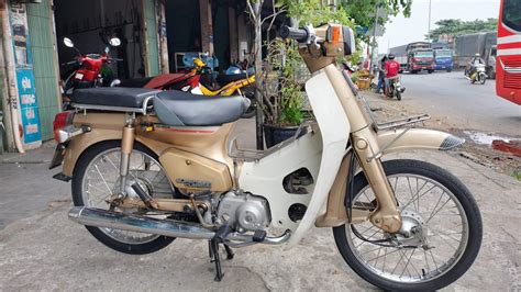 đãbán Honda Cub 50 đèn vuông bstp chính chủ chất xe zin khá máy cực êm