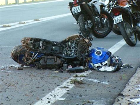 G Colis O Entre Carro E Moto Deixa Um Ferido Na Anhanguera Em