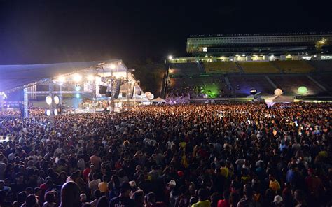 Harmonia Do Samba Lota Est Dio Em Ensaio De Ver O Fotos Fotos Em