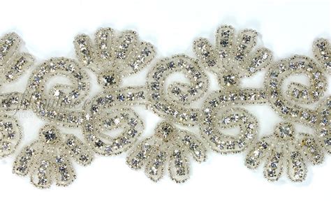 1044 Crystal Rhinestone Trim Glitz And Glamour