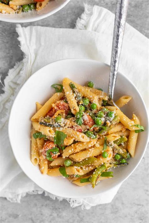 Healthy Pasta Primavera Delish Knowledge