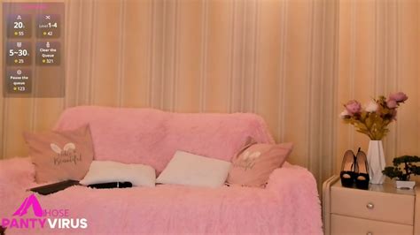 Ms Evasweet Hot Teen In Nylon Pantyhose Is Sowing Her Sexy Feet And