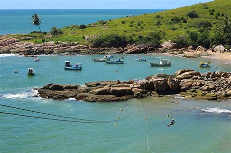 Praia De Calhetas E A Tirolesa Sobre O Mar De Pernambuco