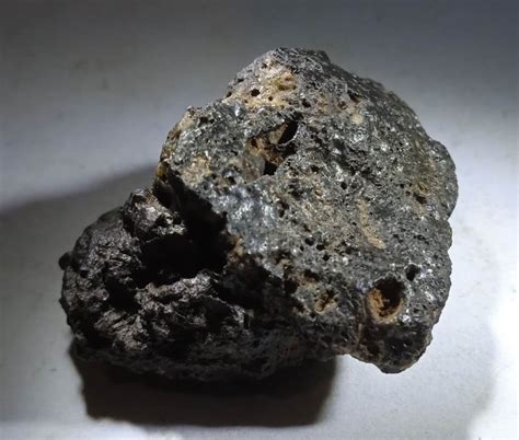 superb fragment  lunar meteorite breccia feldspathic regolith