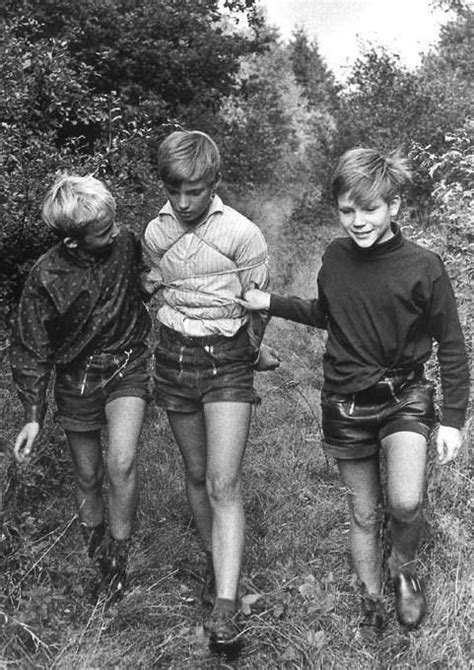 Vintage Boys Vintage Children Les Scouts Jungs In Shorts Kids